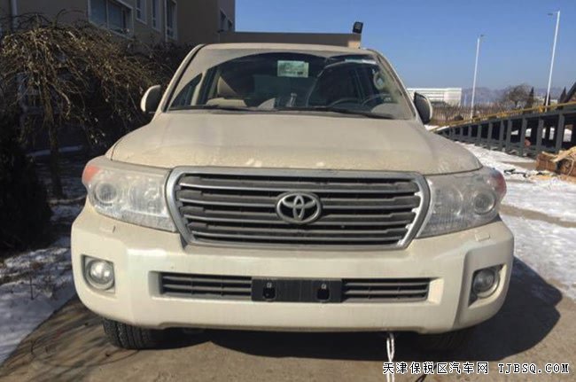 2015款豐田酷路澤4500柴油中東版 17輪/八座現(xiàn)車(chē)75.5萬(wàn)
