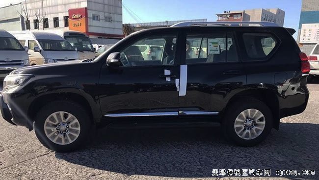 18款豐田普拉多2700中東版 經(jīng)典SUV現(xiàn)車(chē)絢麗來(lái)襲