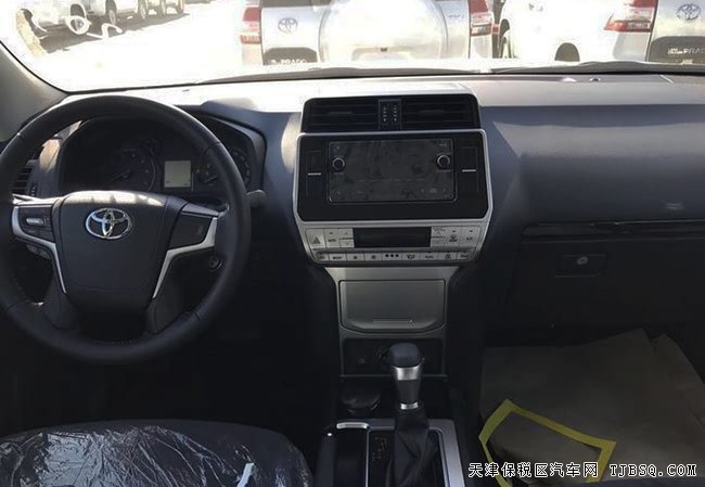 18款豐田普拉多2700中東版 經(jīng)典SUV現(xiàn)車(chē)絢麗來(lái)襲