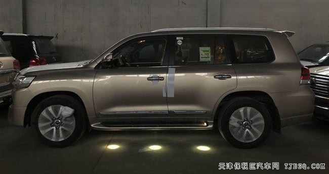 2018款豐田酷路澤5700中東版 強(qiáng)勁越野尊享經(jīng)典