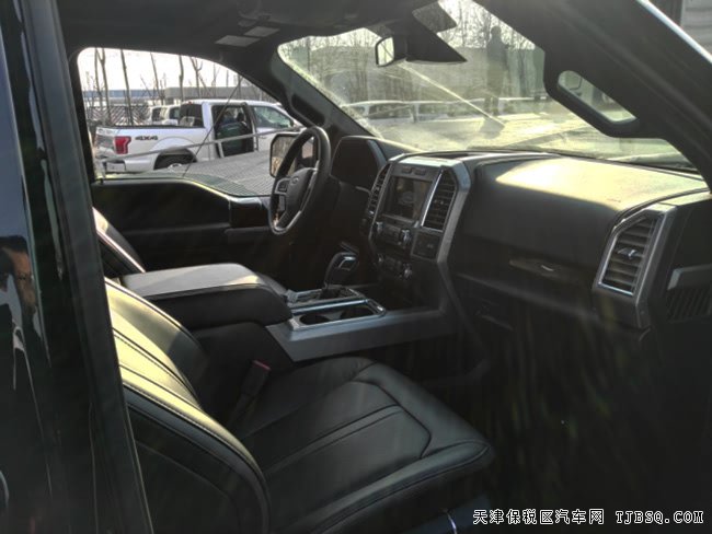 平行進(jìn)口車18款福特F150白金版皮卡 現(xiàn)車優(yōu)惠呈現(xiàn)