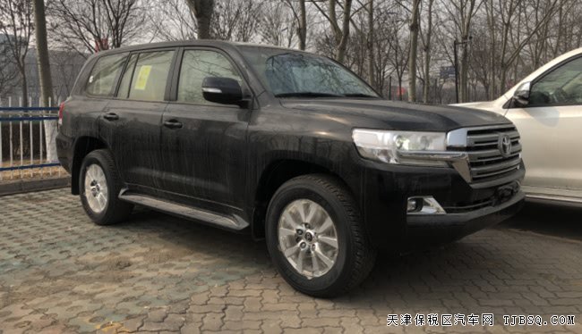 2018款豐田酷路澤4600中東版 7座/8氣囊/天窗現(xiàn)車93.7萬