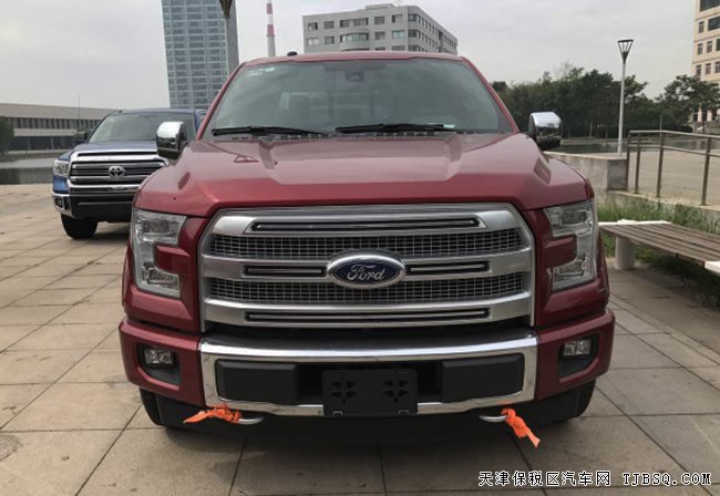 2017款福特F150白金版美式皮卡 20輪/全景天窗現(xiàn)車47.5萬(wàn)