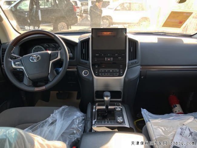 2018款豐田酷路澤4000中東版 18輪/七座/天窗現(xiàn)車(chē)68.6萬(wàn)