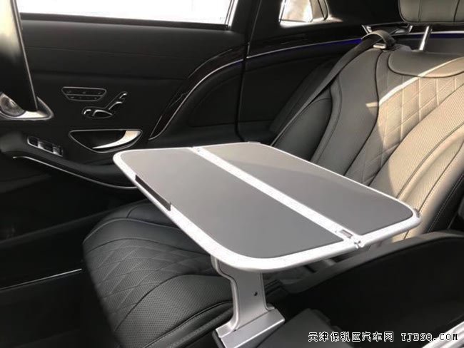 2018款奔馳邁巴赫S560美規(guī)版 四座/全景/20輪現(xiàn)車288萬