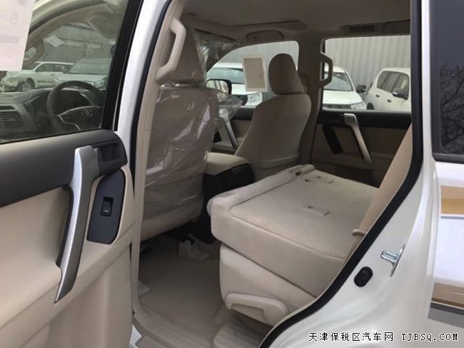 2018款豐田霸道4000中東版 天窗/7座/后掛/航踏現(xiàn)車61萬(wàn)