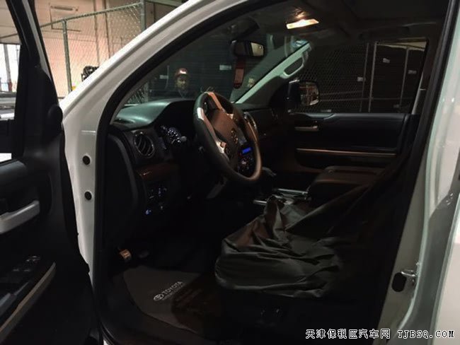 2017款豐田坦途5.7L限量版美式皮卡 天窗/18輪現(xiàn)車49萬