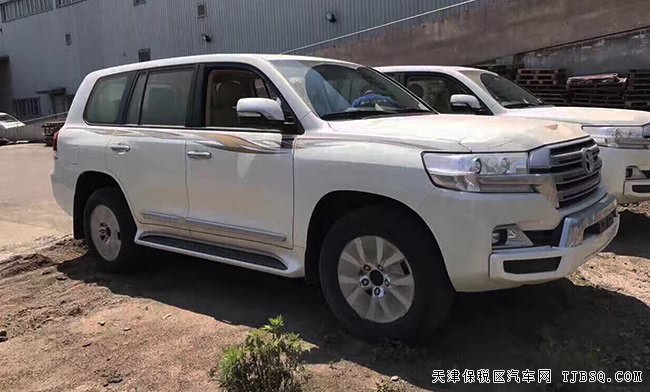 2018款豐田酷路澤4600中東版 陸巡4.6L優(yōu)惠走俏