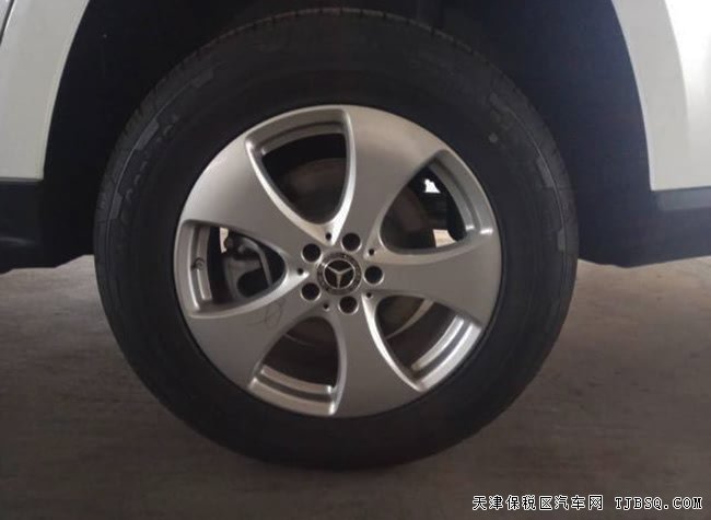 18款奔馳GLS450美規(guī)版 P01包/小窗/停車輔助包現(xiàn)車93萬