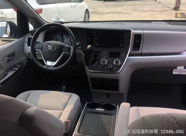 2018款豐田塞納3.5L四驅(qū)版 雷測/電動(dòng)門/7座現(xiàn)車51.5萬