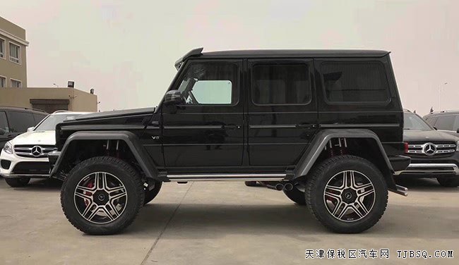 2018款奔馳G500 4x4版 22輪/紅卡鉗/天窗現(xiàn)車360萬鉅惠
