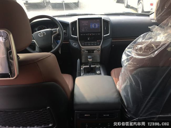 18款豐田酷路澤5700中東版 20輪/12氣囊/雷測現(xiàn)車118萬