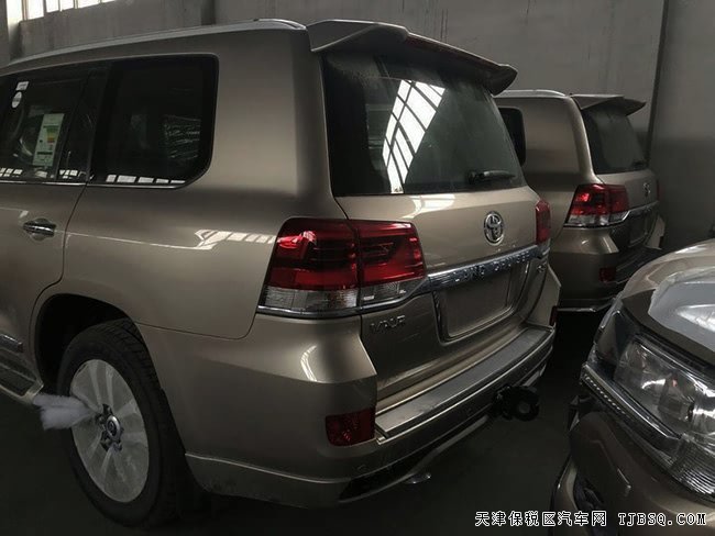 進(jìn)口豐田蘭德酷路澤5700中東版 18款現(xiàn)車享折扣