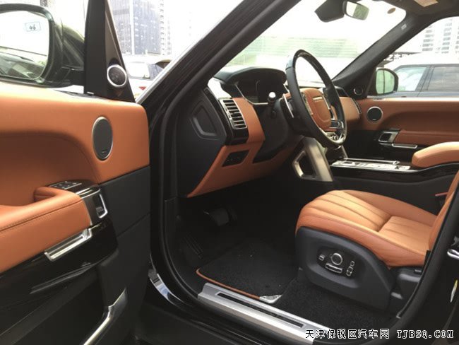 2017款路虎攬勝3.0T柴油創(chuàng)世短軸版 22輪/4座現(xiàn)車136萬