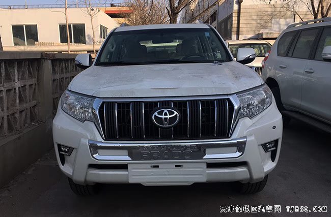 2018款豐田霸道4000中東版 18熏黑輪/天窗/后掛現(xiàn)車60萬