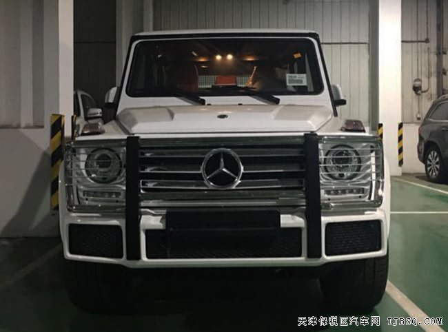 2018款奔馳G500中東版 Designo座椅/天窗/19輪現(xiàn)車180萬