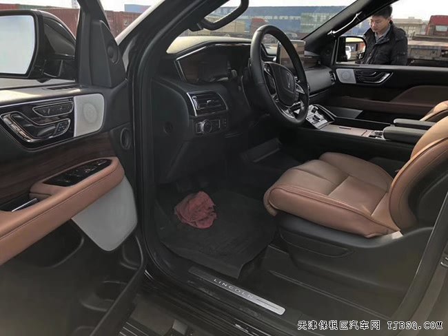 平行進(jìn)口車(chē)林肯領(lǐng)航員3.5T加規(guī)版 18款現(xiàn)車(chē)優(yōu)惠專(zhuān)享