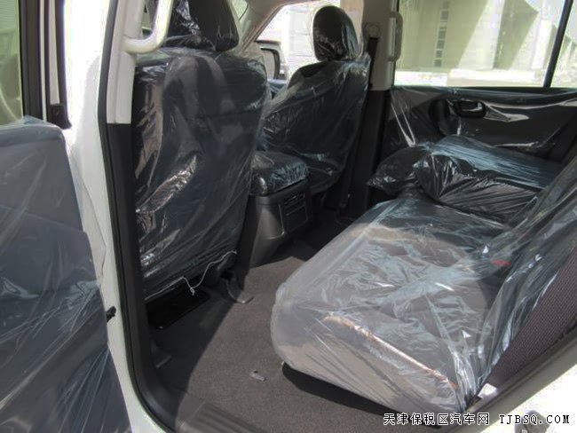 18款日產(chǎn)尼桑途樂Y62中東版 18輪/7座/后差速鎖現(xiàn)車48萬