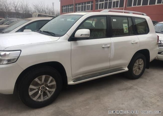 2018款豐田酷路澤4500中東版 柴油版現(xiàn)車尊享經(jīng)典
