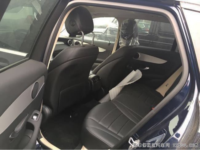 2018款奔馳GLC300墨西哥版 19輪/全景天窗/倒影現(xiàn)車48萬