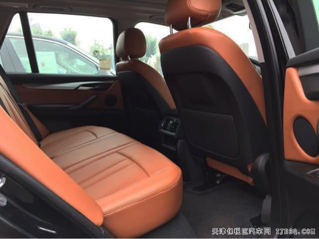 2018款寶馬X5中東版 全景天窗/電尾門/液晶儀表現(xiàn)車64萬
