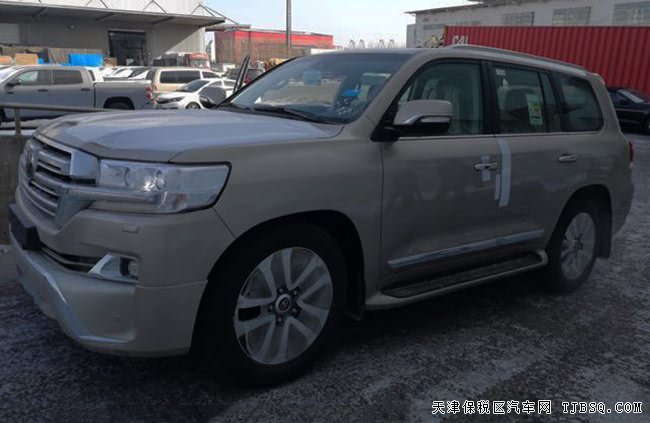 2018款豐田酷路澤57000 中東版頂配現(xiàn)車惠滿津城