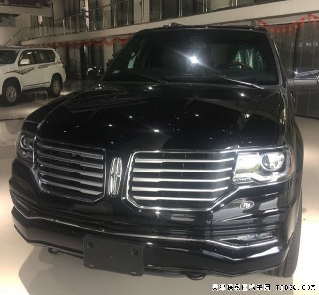 17款林肯領(lǐng)航員3.5T加規(guī)版 天窗/20輪現(xiàn)車75.5萬優(yōu)惠購