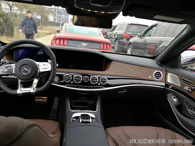 2018款奔馳S63AMG加規(guī)版 豪華轎車現(xiàn)車盛惠酬賓