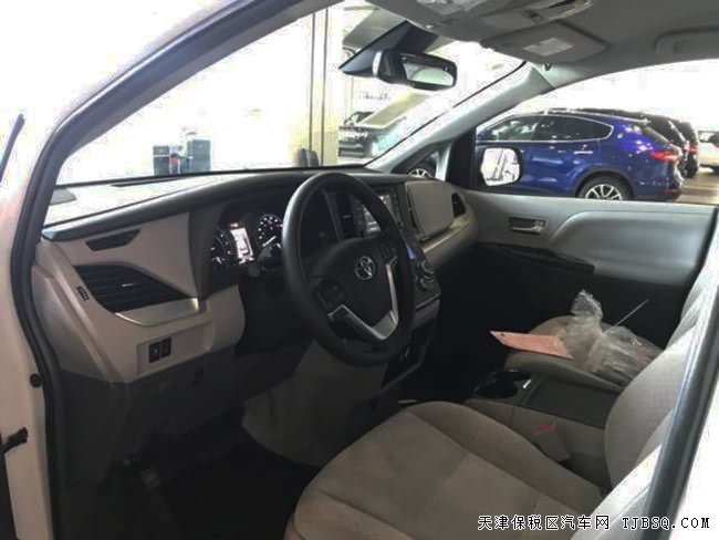 平行進(jìn)口車豐田塞納3.5L四驅(qū)版 18款現(xiàn)車優(yōu)惠購
