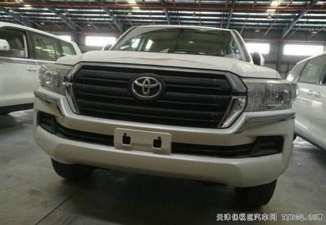 18款豐田陸地巡洋艦4.0L中東版 天津港現(xiàn)車(chē)優(yōu)購(gòu)