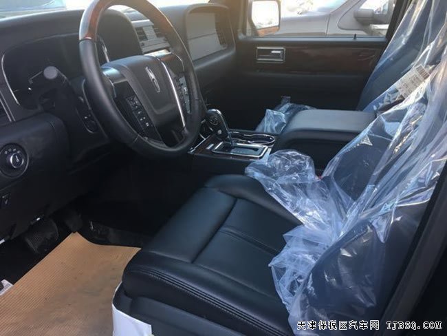 平行進(jìn)口車林肯領(lǐng)航員3.5T加規(guī)版 2017款現(xiàn)車清倉(cāng)74.5萬