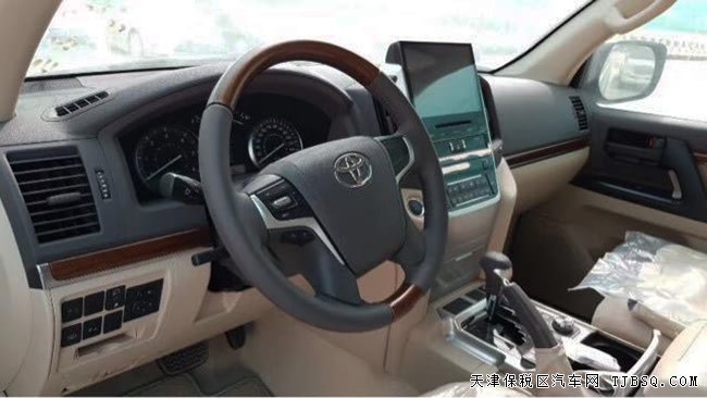 18款豐田酷路澤4500中東版柴油 7座/蠕行/中差現(xiàn)車108萬