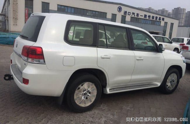 18款豐田酷路澤4600中東版 18輪/天窗/遙啟現(xiàn)車87.5萬(wàn)