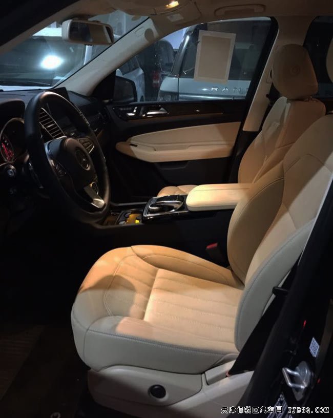 18款奔馳GLS450豪華7座SUV 美規(guī)版3.0T現(xiàn)車即刻擁有