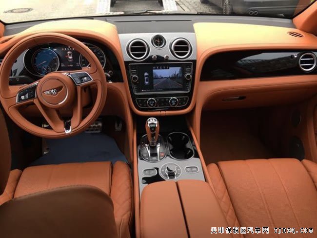 2018款賓利添越6.0T汽油版 4座/巡航包/城市包現(xiàn)車441萬