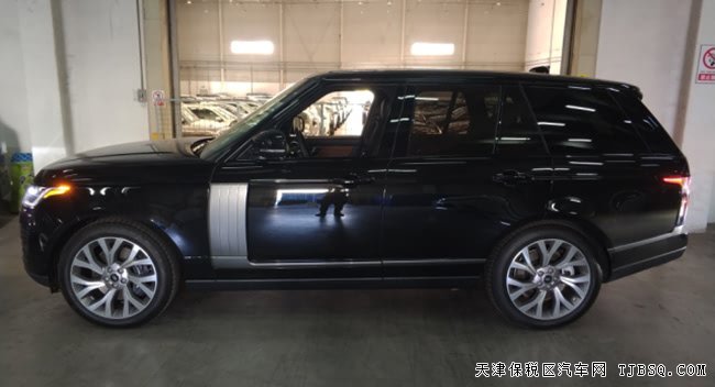 2018款路虎攬勝3.0T美規(guī)版 21輪/視覺(jué)包/駕輔現(xiàn)車140萬(wàn)