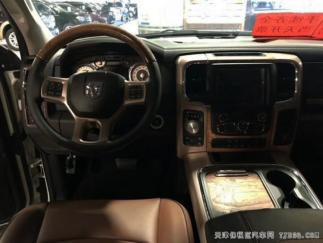 17款道奇公羊5.7L長角號皮卡 20輪/天窗現(xiàn)車49.5萬優(yōu)享
