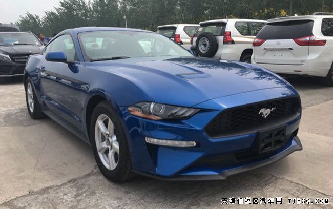 2018款福特野馬2.3T美規(guī)版肌肉跑車(chē) 平行進(jìn)口車(chē)30.5萬(wàn)購(gòu)