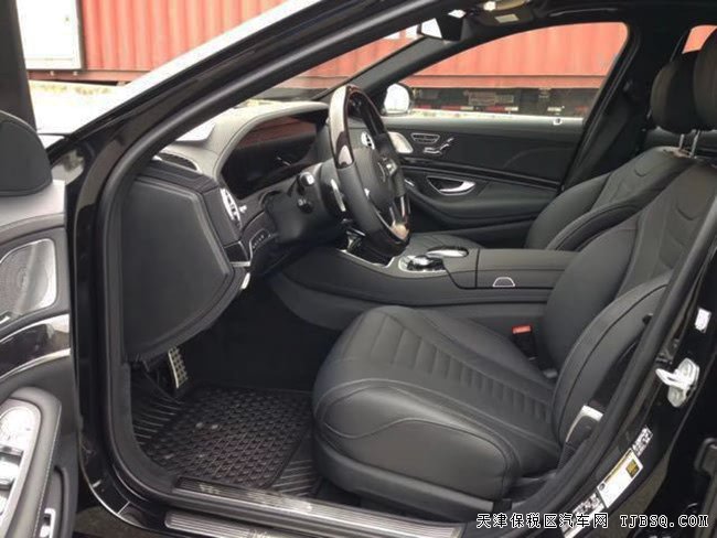 2018款奔馳S560加規(guī)版 智能包/豪華包/運(yùn)動包現(xiàn)車163萬
