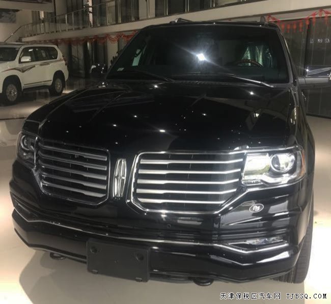 平行進口車林肯領航員3.5T加規(guī)版 17款現(xiàn)車74.5萬特惠