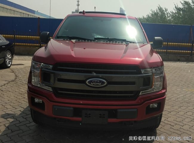 18款福特F150加規(guī)版皮卡 302A包/XLT包/雙天窗現(xiàn)車(chē)46萬(wàn)