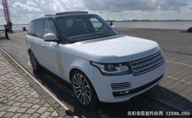 17款路虎攬勝3.0T柴油創(chuàng)世版 22輪/5座/黑撞頂現(xiàn)車141萬(wàn)