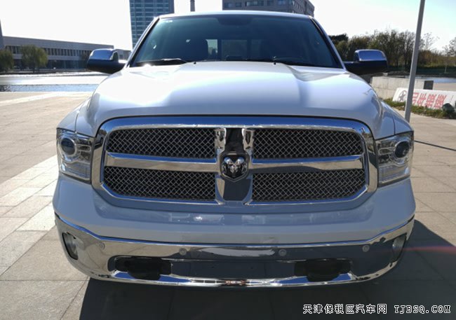 2017款道奇公羊5.7L美式皮卡 長角號(hào)現(xiàn)車優(yōu)惠尊享