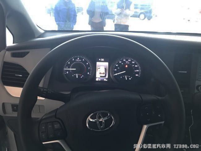2018款豐田塞納3.5L四驅(qū)版 7座MPV現(xiàn)車優(yōu)惠促銷
