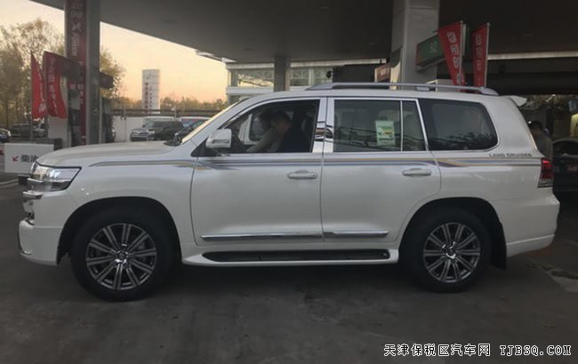 2018款豐田陸巡4.0L中東版 經(jīng)典SUV現(xiàn)車魅力呈現(xiàn)
