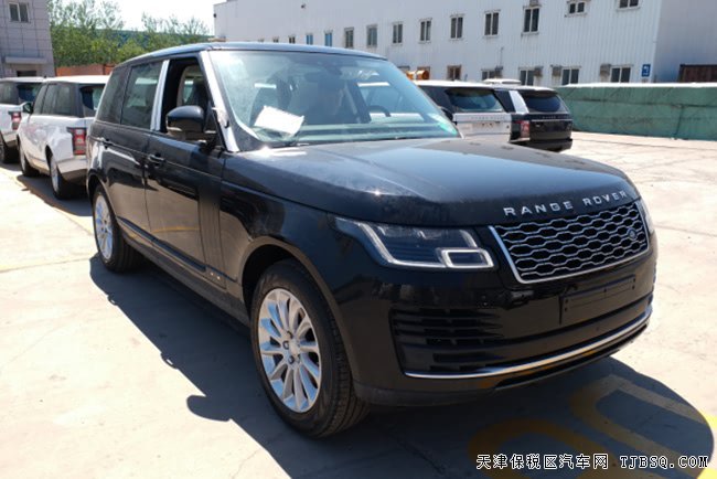 2018款路虎攬勝3.0T柴油加長(zhǎng)版 LED大燈/20輪現(xiàn)車139萬(wàn)