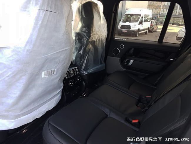 平行進(jìn)口車路虎攬勝3.0T行政版 18款現(xiàn)車魅力來襲