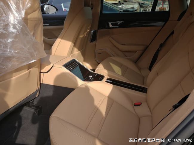 18款保時捷Panamera4S墨西哥版 全景天窗/20輪現(xiàn)車138萬