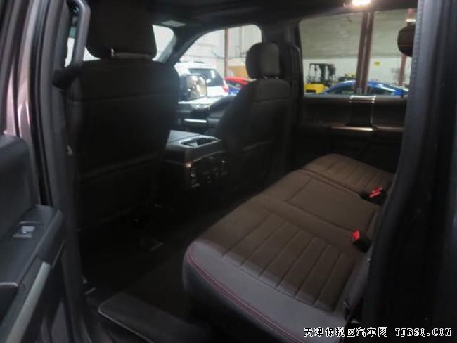 18款福特F150加規(guī)版皮卡 302A/FX4越野包/天窗現(xiàn)車49萬