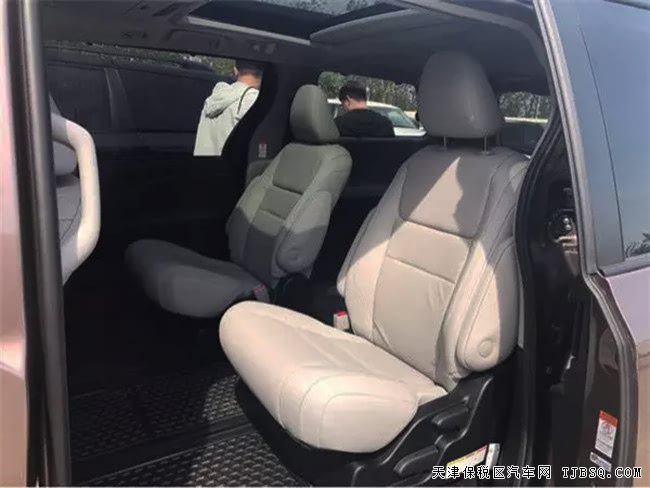 2018款豐田塞納四驅版七座MPV 平行進口車優(yōu)惠購
